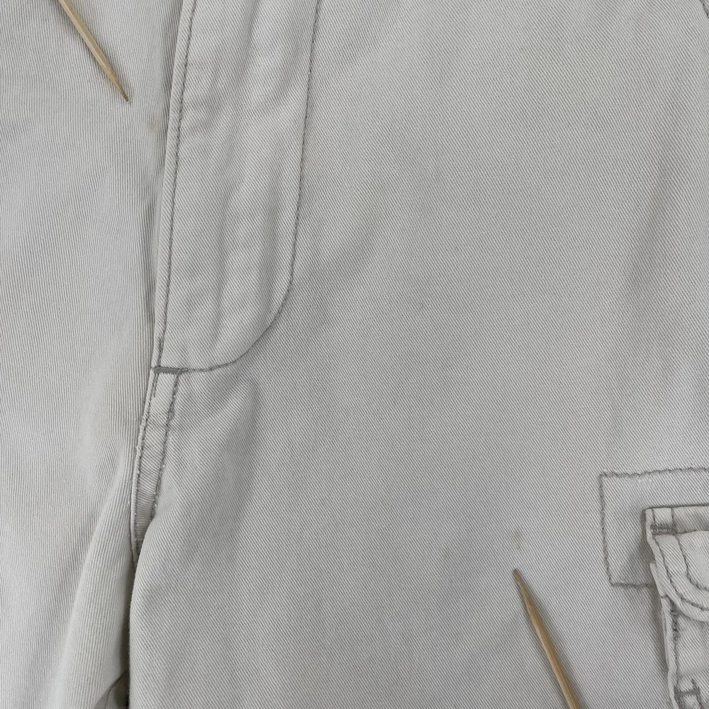 Plugg Cargo Shorts Mens 31 (Fits 32) White Khaki Utility Pocket Y2K Grunge Baggy